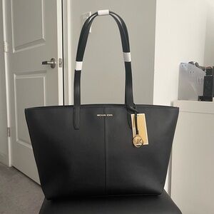 MICHAEL KORS Jet Set Medium Tote Bag